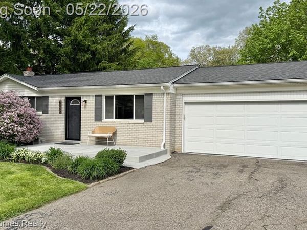 6042 Snow Apple Drive, Independence Twp, MI 48346