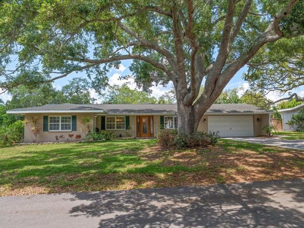 802 ALLAMANDA DRIVE , LARGO, FL 33770