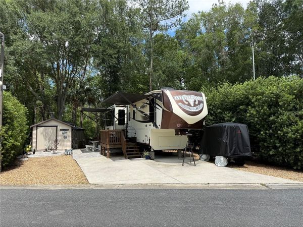 2853 NE 104TH TERRACE , SILVER SPRINGS, FL 34488