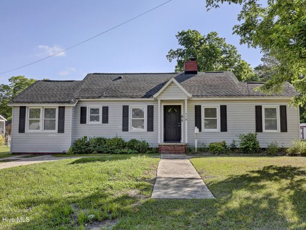 118 Queens Road, Jacksonville, NC 28540