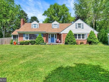 29 MAPLE ROAD, YORK, PA 17403