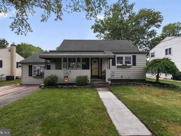 12 DIGBY DRIVE, BLACKWOOD, NJ 08012