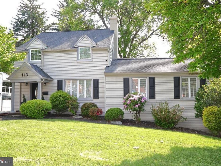 113 E Franklin Street, Ephrata, PA 17522 Main Photo