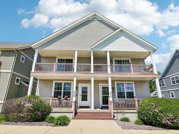 976 Stonehaven Drive, Sun Prairie, WI 53590