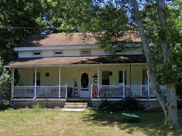 2591 Wayland Road, Deerfield, OH 44411