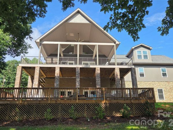 393 Stillwater Road, Troutman, NC 28166