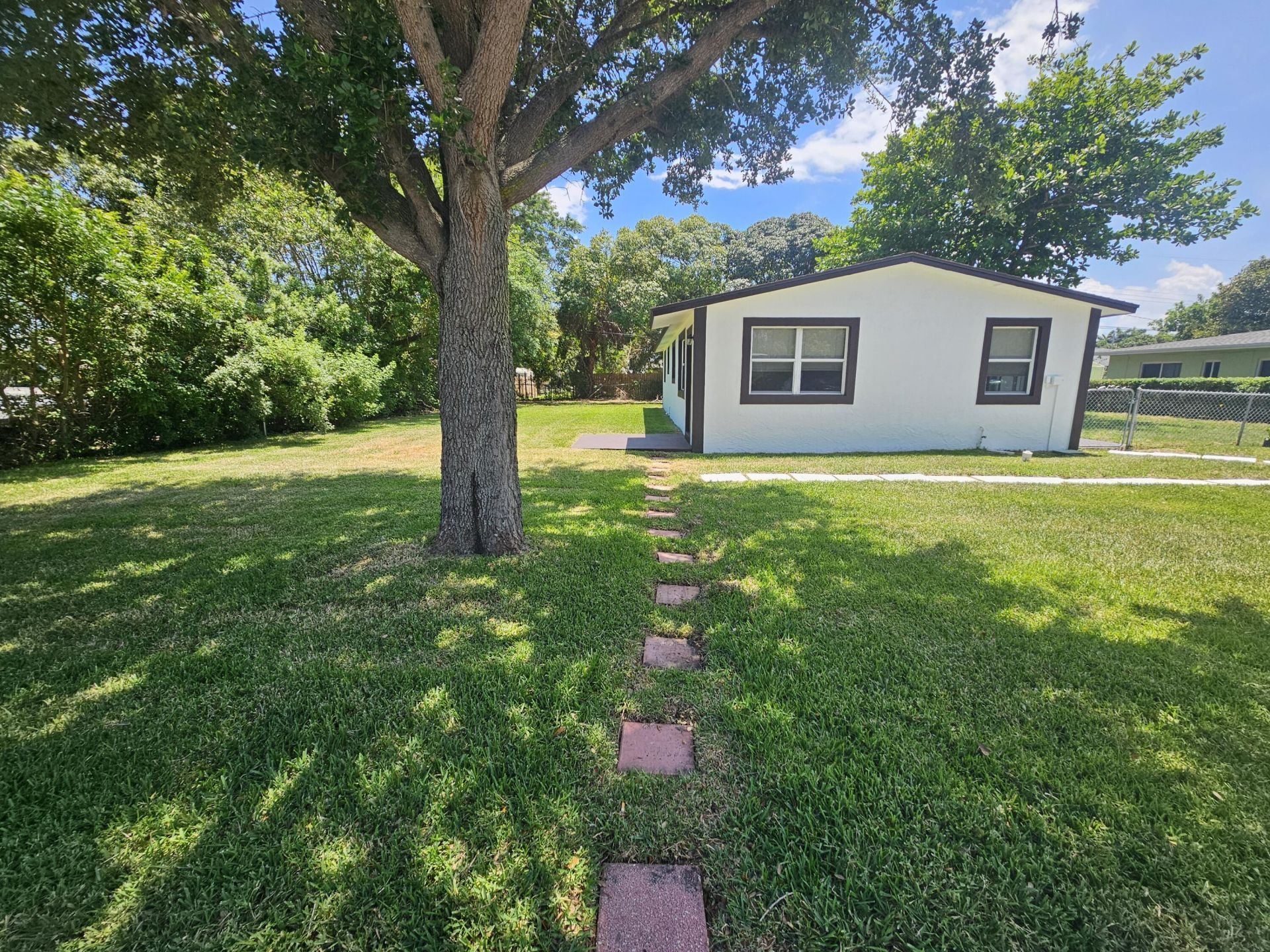 1605 W 10th Street, Riviera Beach, FL 33404 Photo