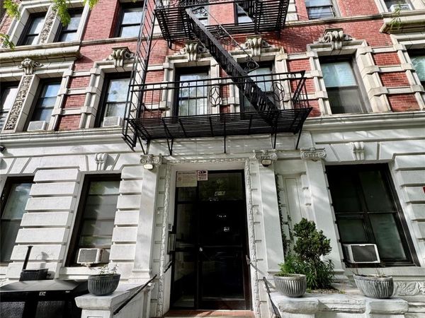 4-6 West 105th st , Unit #5b, New York (Manhattan), NY 10025