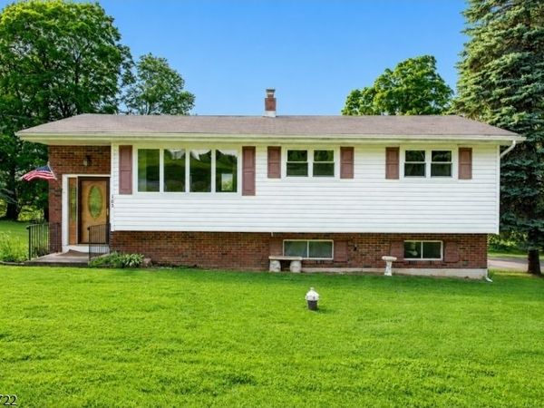 103 Mountain Rd, Hardyston, NJ 07419