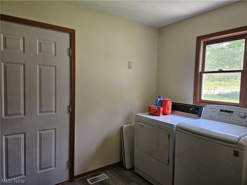 14816 Rock Creek Road, Chardon, OH 44024 Photo 13