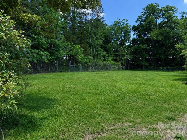 421 Dawn Circle, Charlotte, NC 28213