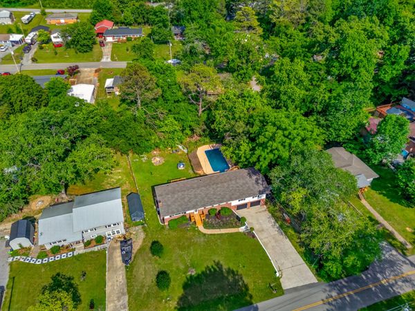 968 W Circle Drive , Rossville, GA 30741