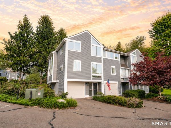 37 Old Mill, Unit 37, Simsbury, CT 06070