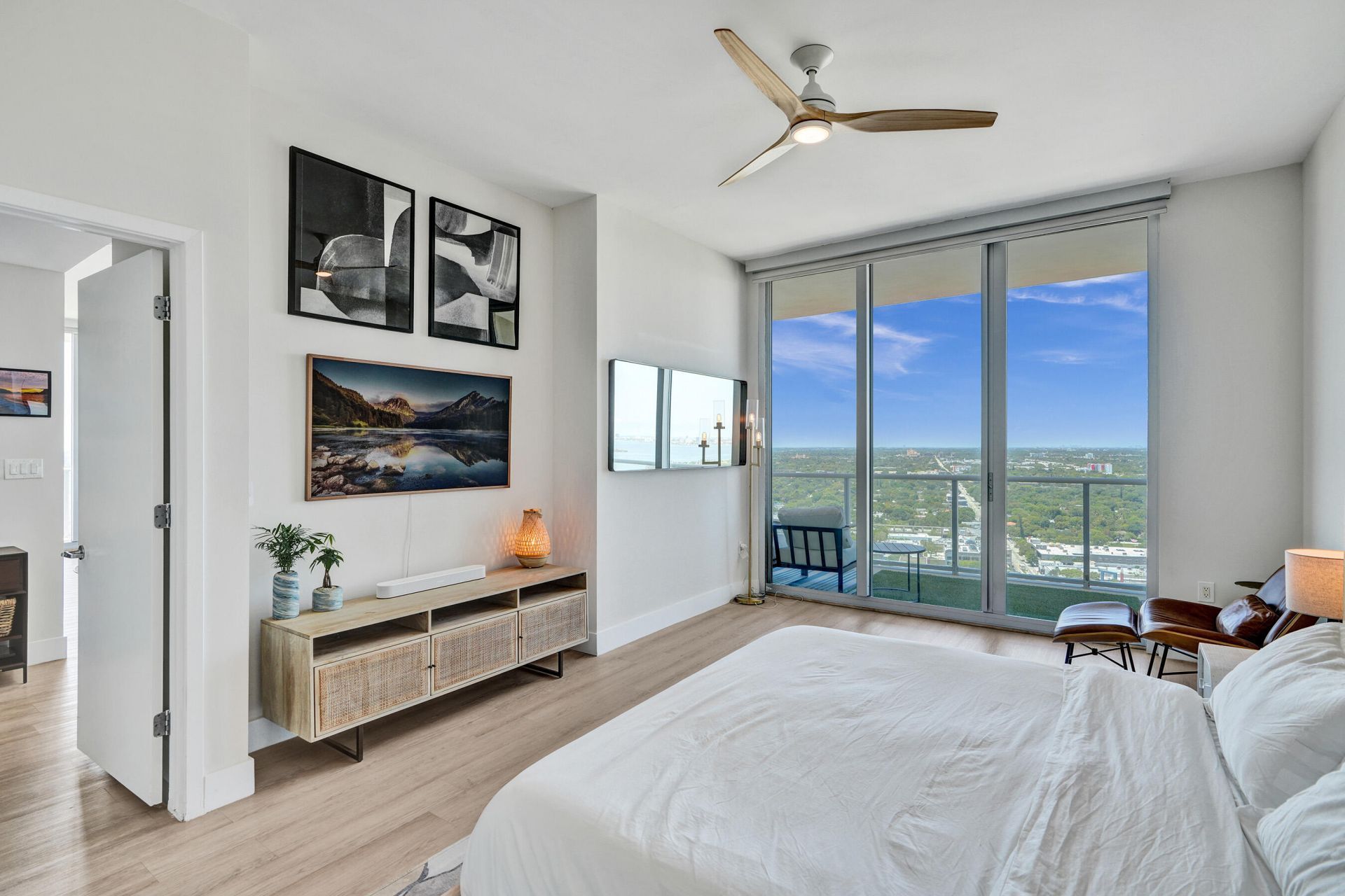 3470 E Coast Avenue, Unit H2704, Miami, FL 33137 Photo
