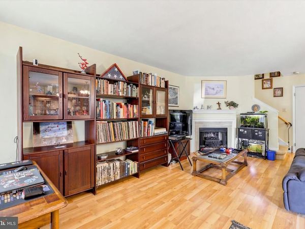 302 COLETTES COURT , MONTGOMERYVILLE, PA 19454