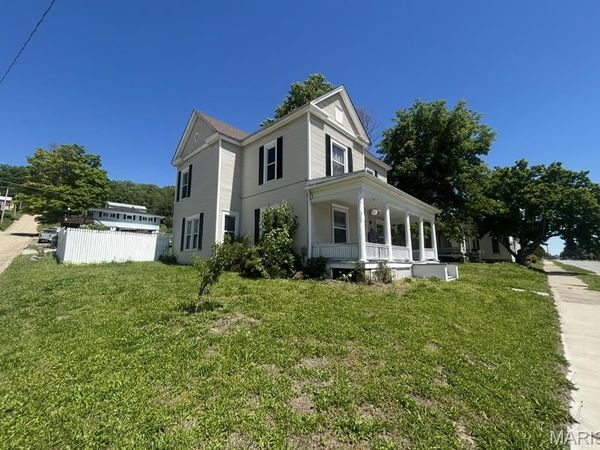 1115 Georgia Street , Louisiana, MO 63353
