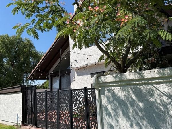 2754 Longwood Court, Costa Mesa, CA 92626