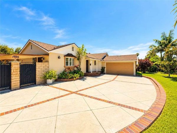 1926 E Rowland, West Covina, CA 91791