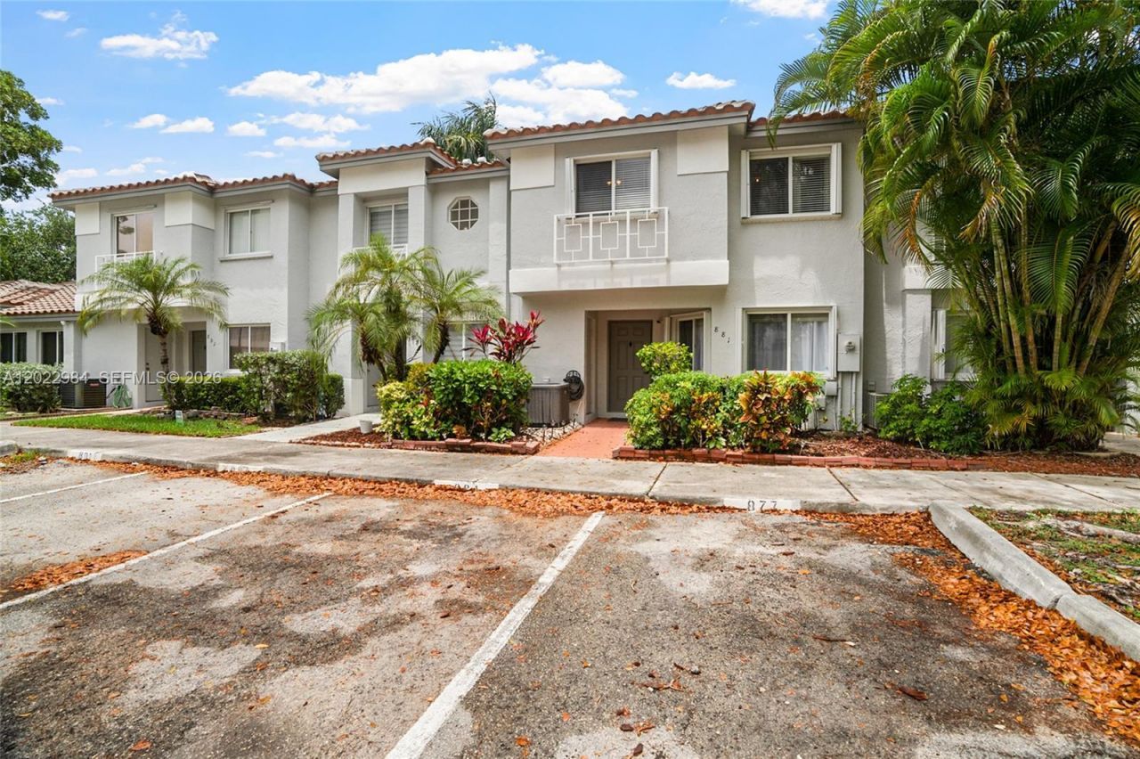 881 NW 208th Dr , Pembroke Pines, FL 33029 Photo