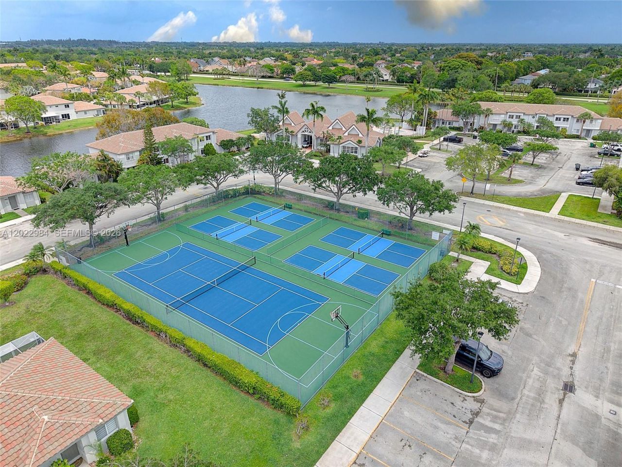 881 NW 208th Dr , Pembroke Pines, FL 33029 Photo