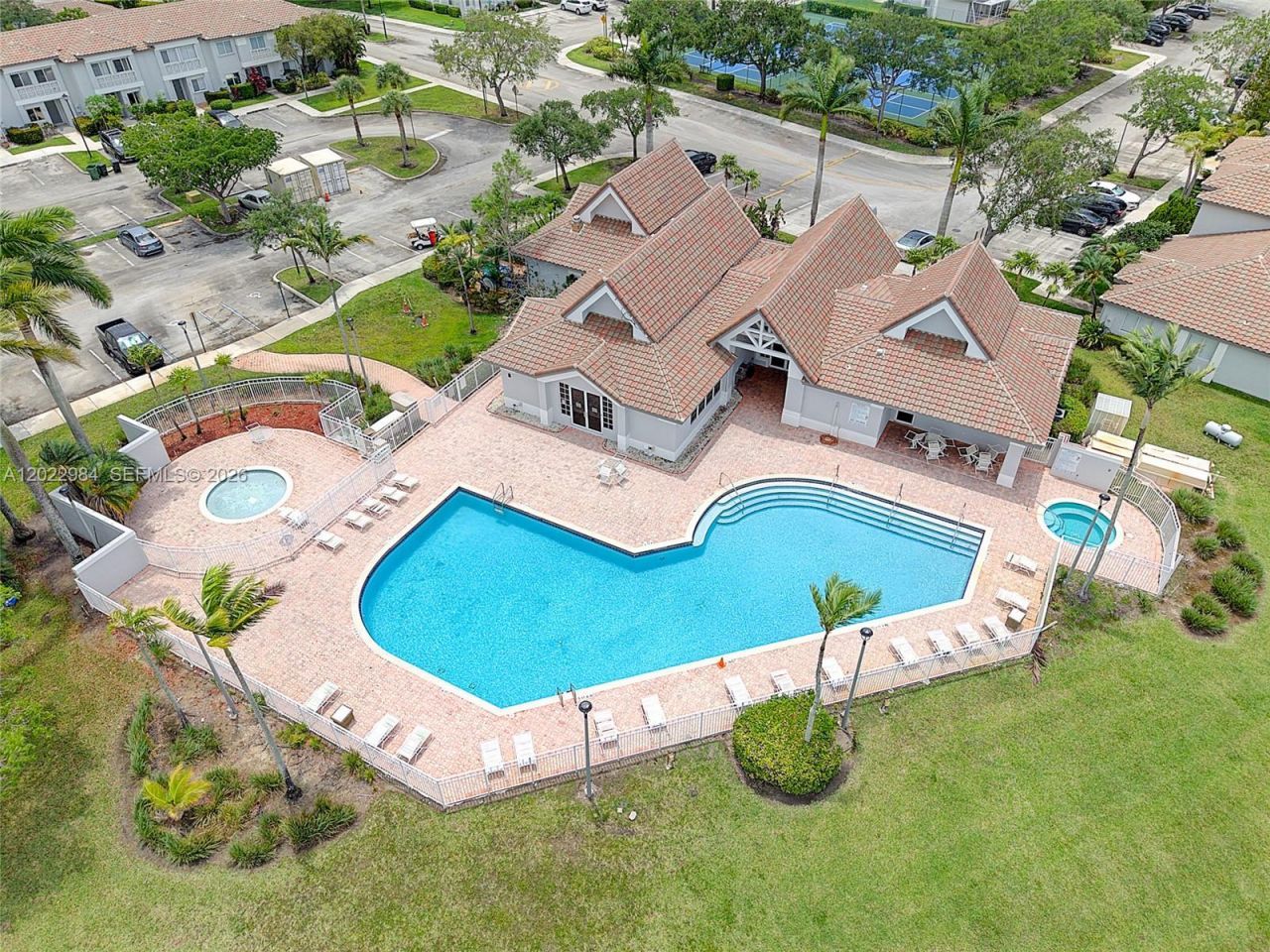 881 NW 208th Dr , Pembroke Pines, FL 33029 Photo