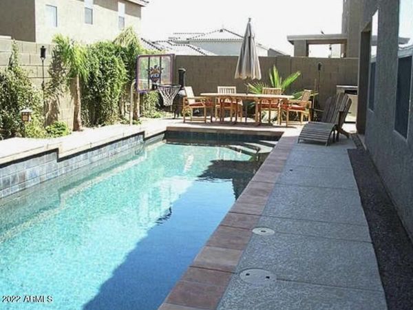 2270 E PALM BEACH Drive, Chandler, AZ 85249