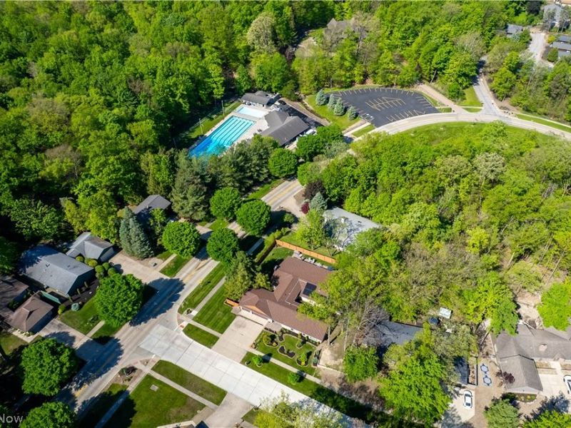 12674 Moss Point Road, Strongsville, OH 44136 Photo 5