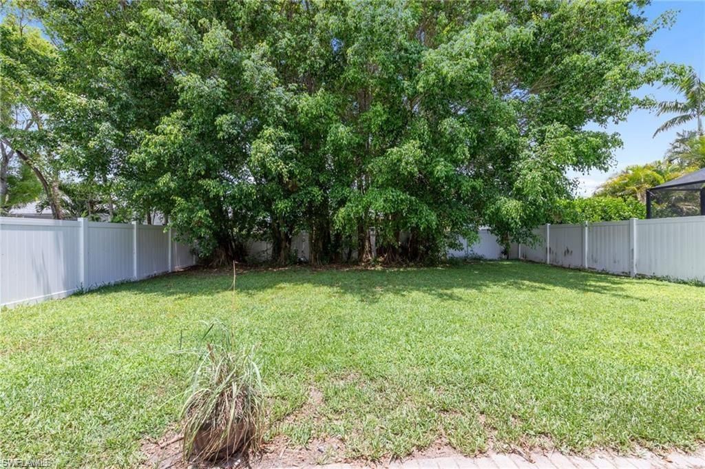 8364 Laurel Lakes Blvd , Naples, FL 34119 Photo