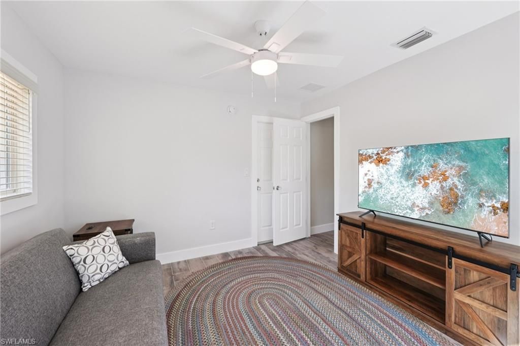 210 Hibiscus Dr, Fort Myers Beach, FL 33931 Photo