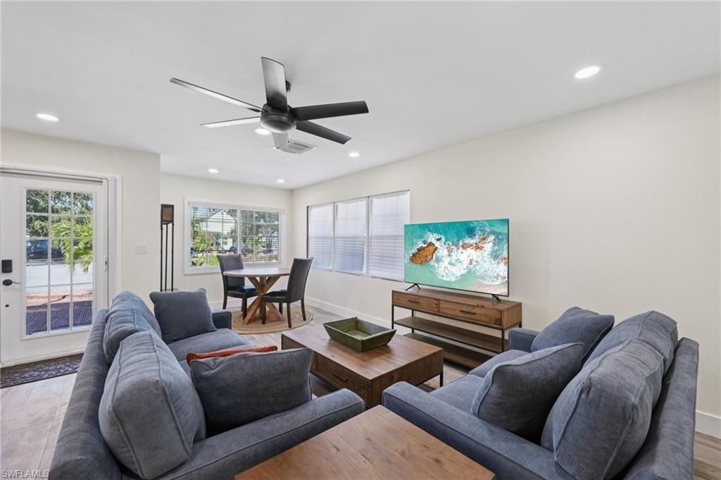 210 Hibiscus Dr, Fort Myers Beach, FL 33931 Photo