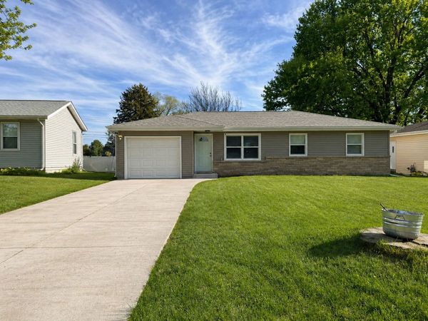 123 Liberty Boulevard , Machesney Park, IL 61115