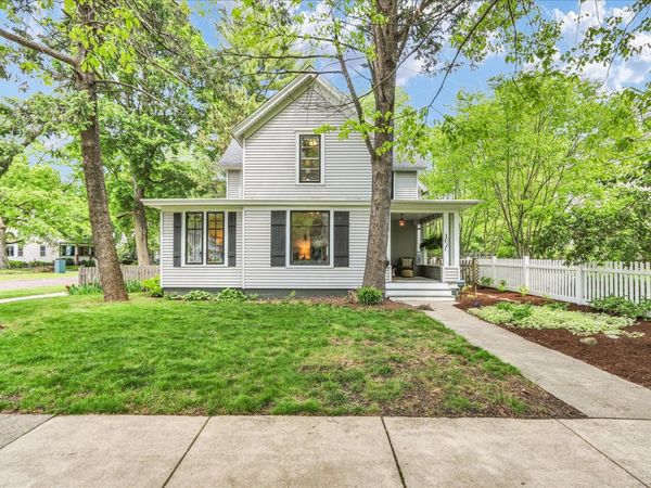 1020 W Church Street , Champaign, IL 61821