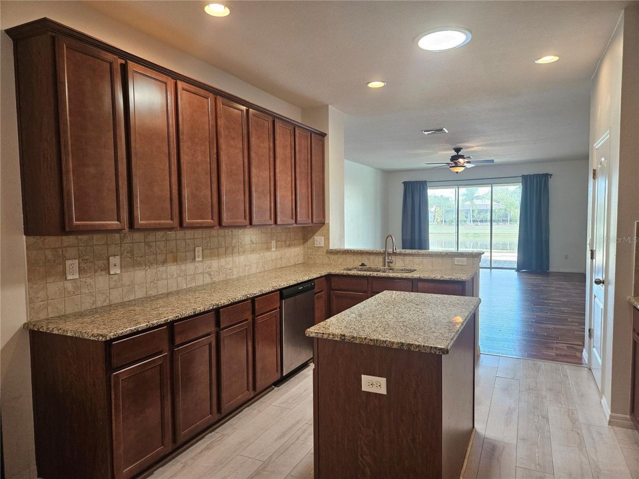 118 Peony Court , Bradenton, FL 34212 Photo