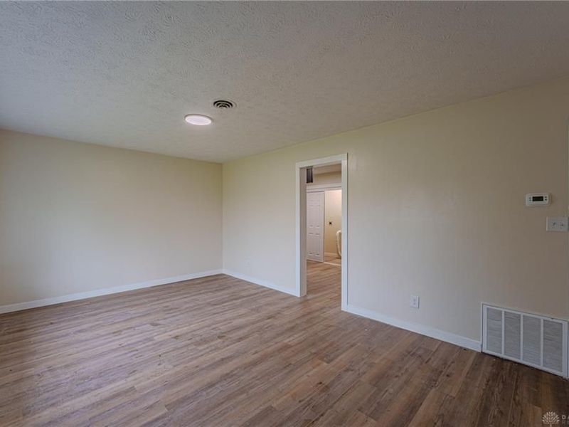 4044 Whitestone Court, Trotwood, OH 45416 Photo 6