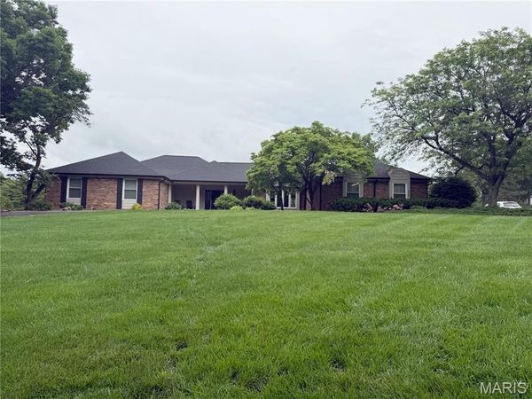 216 Whiting Lane, Clarkson Valley, MO 63005