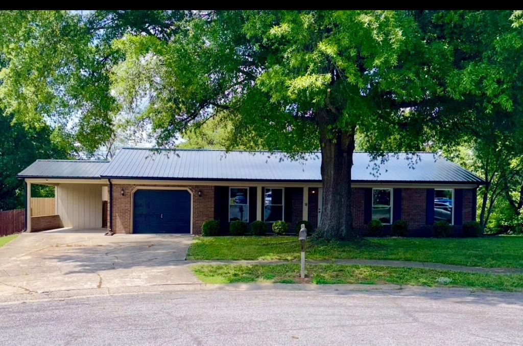 520 Berlin Drive, Versailles, KY 40383