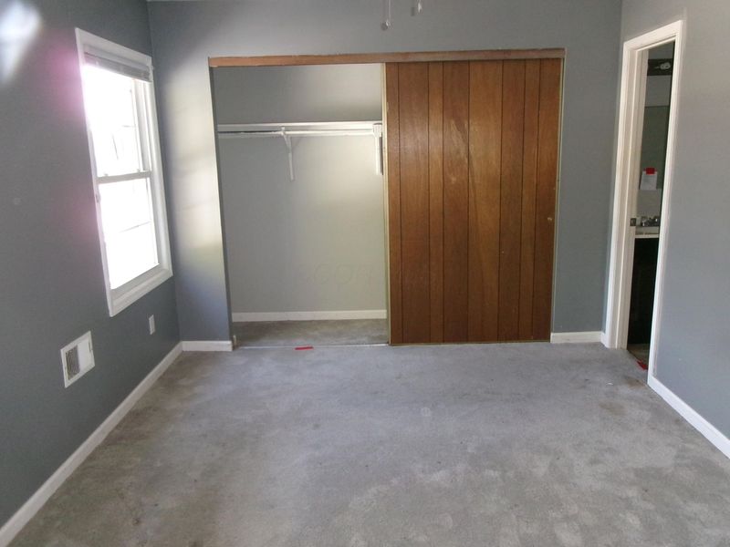 617 Simbury Street, Unit D-8, Columbus, OH 43228 Photo 12
