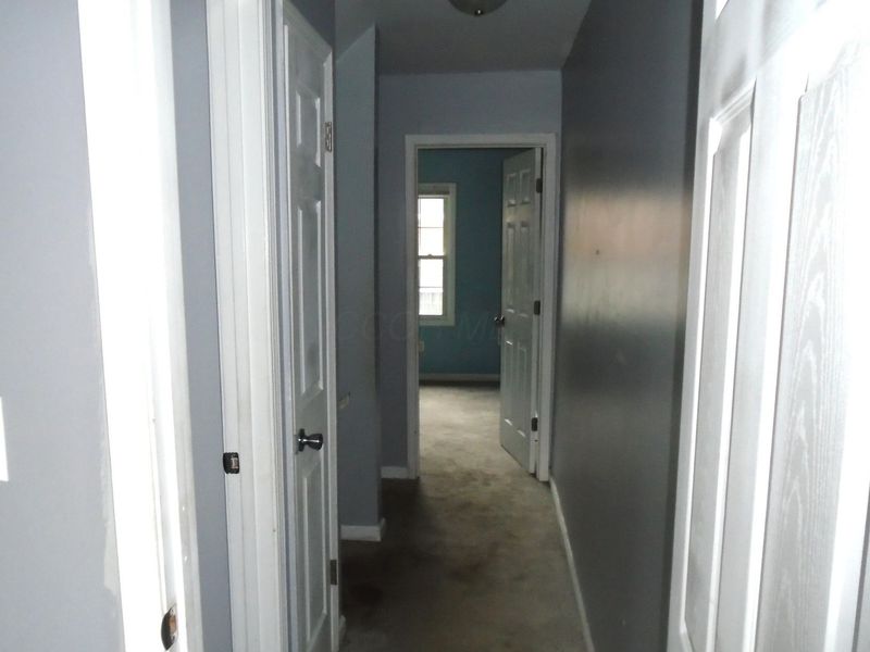 617 Simbury Street, Unit D-8, Columbus, OH 43228 Photo 14