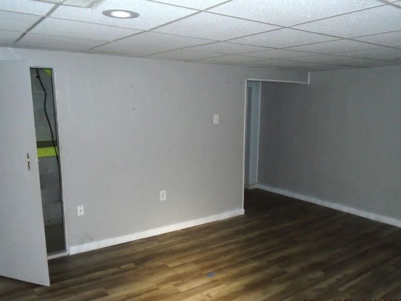 617 Simbury Street, Unit D-8, Columbus, OH 43228 Photo 16