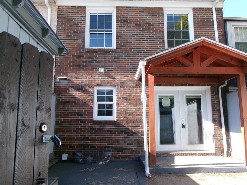 617 Simbury Street, Unit D-8, Columbus, OH 43228 Photo 20