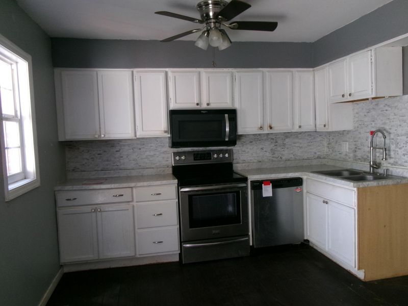 617 Simbury Street, Unit D-8, Columbus, OH 43228 Photo 4