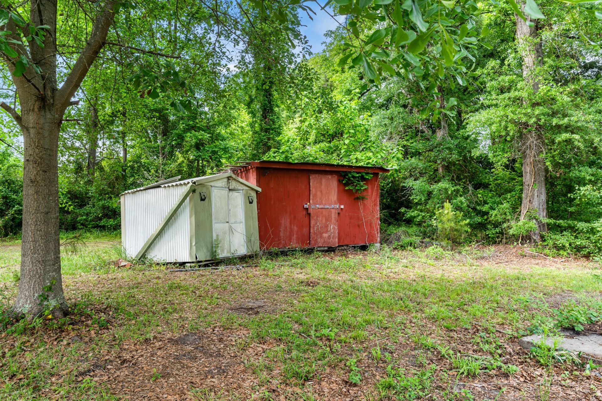 610 Ott Street Photo 24
