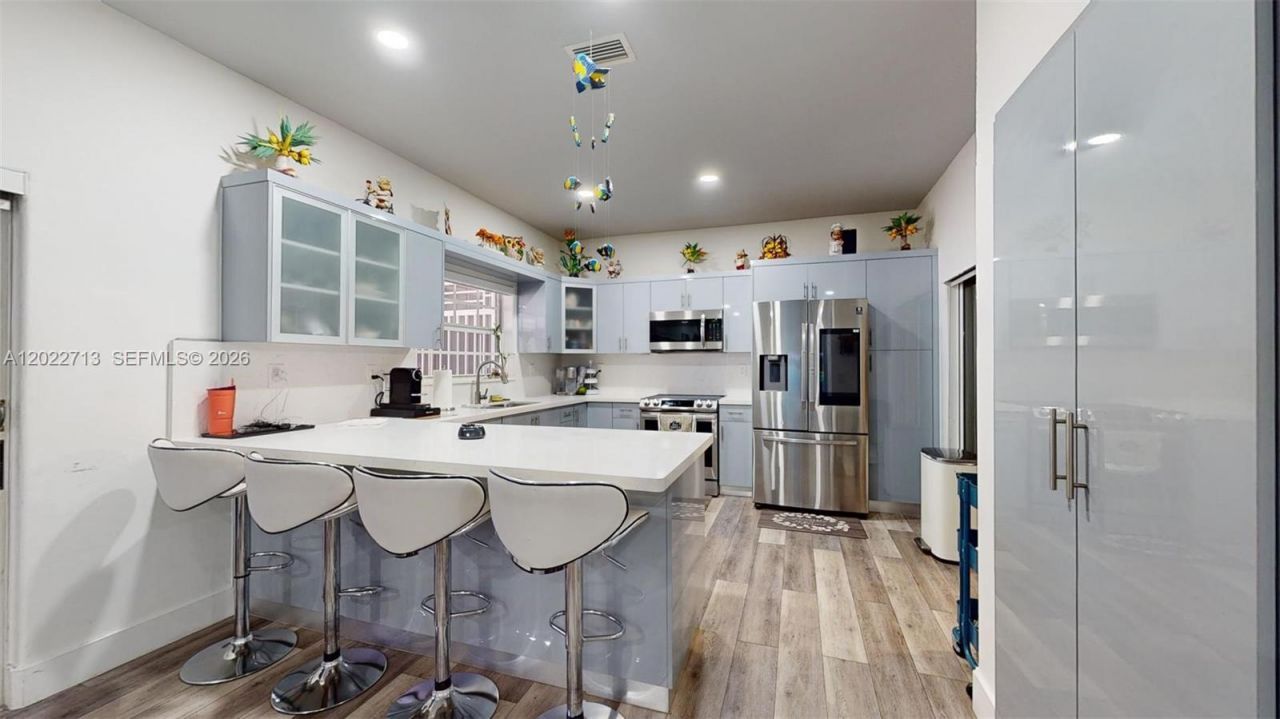 357 W 44th St , Hialeah, FL 33012 Photo