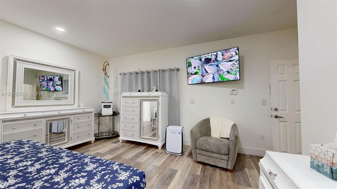 357 W 44th St , Hialeah, FL 33012 Photo