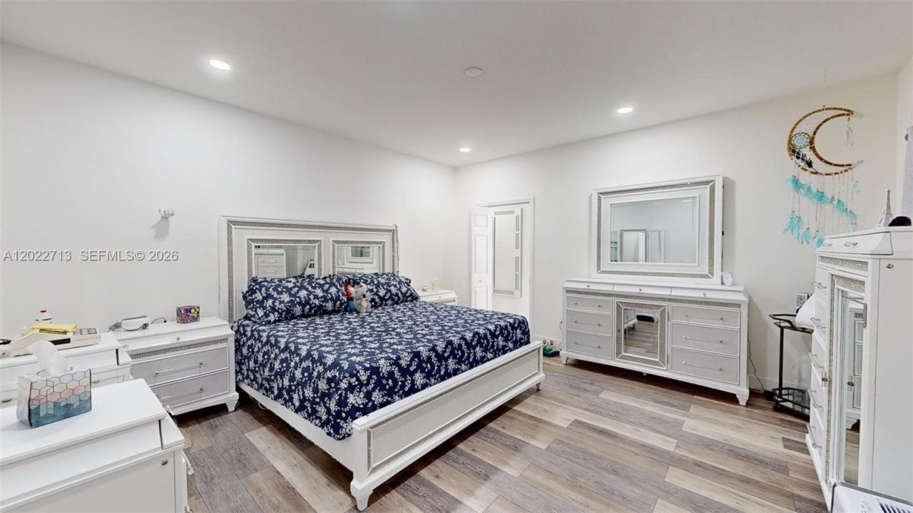 357 W 44th St , Hialeah, FL 33012 Photo
