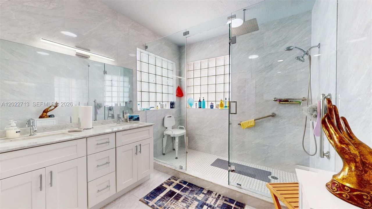 357 W 44th St , Hialeah, FL 33012 Photo