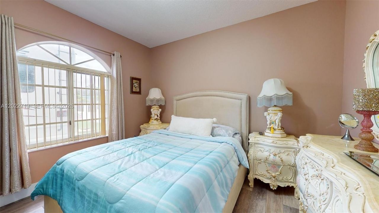 357 W 44th St , Hialeah, FL 33012 Photo