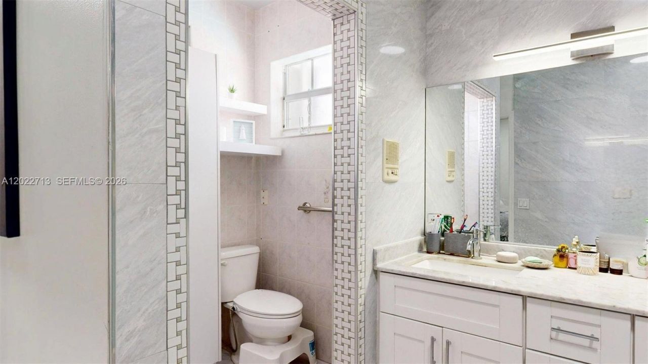 357 W 44th St , Hialeah, FL 33012 Photo