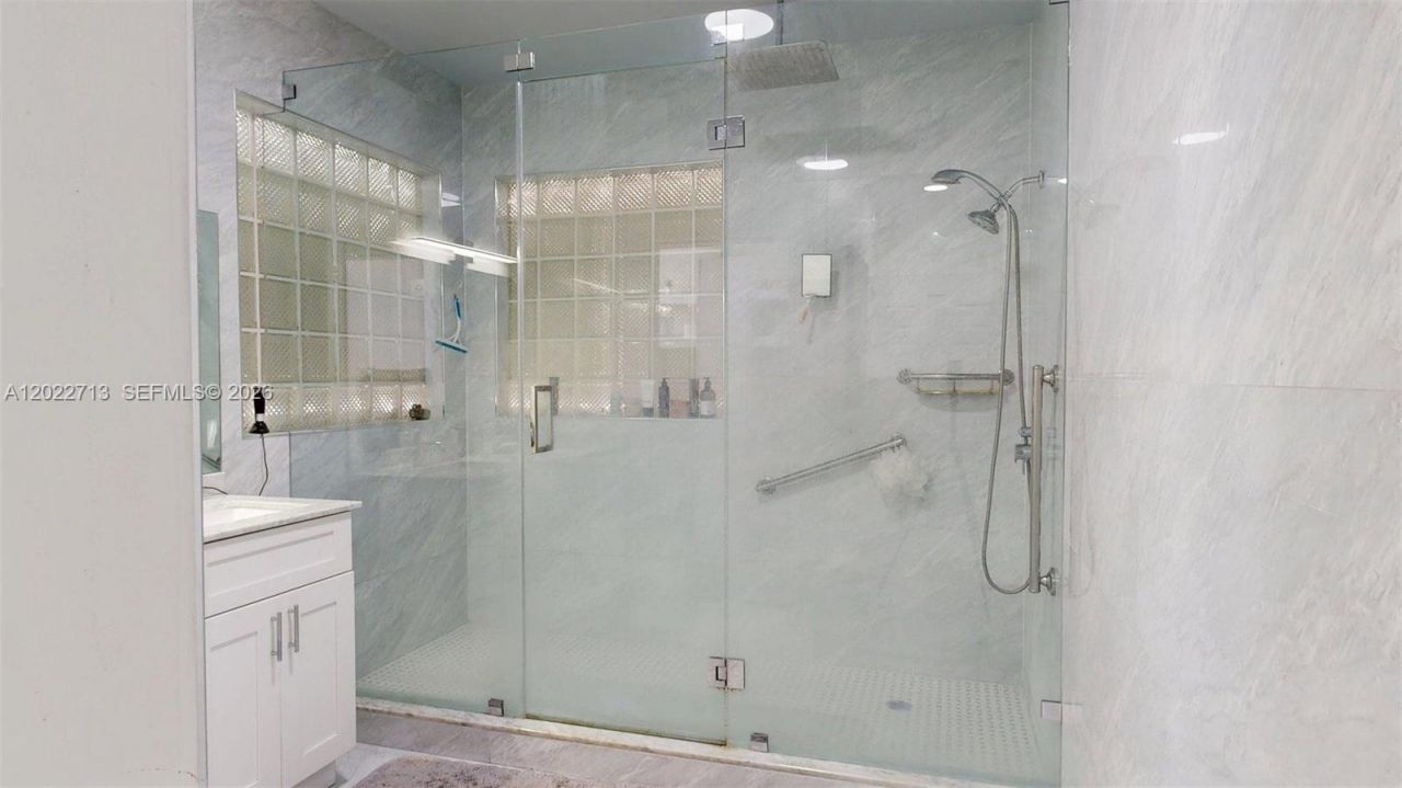 357 W 44th St , Hialeah, FL 33012 Photo