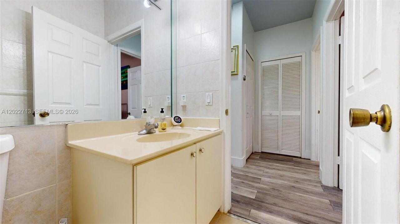 357 W 44th St , Hialeah, FL 33012 Photo